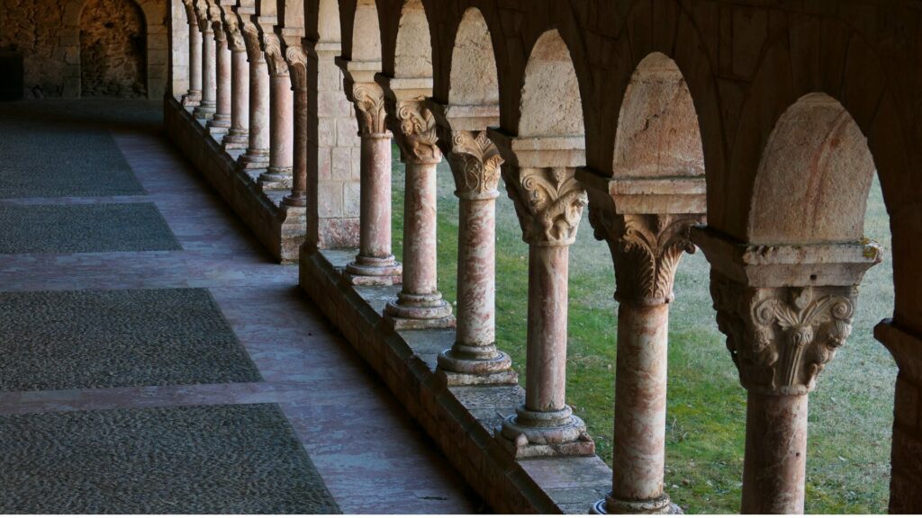 abbaye-saint-michel-cuxa–codalet–prades–art-roman–patrimoine-66–pyrénées-orientales–monument